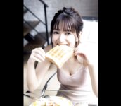 FRIDAY 長月翠 降臨！Z世代最強の童顔美乳