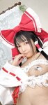 [Cosplay] Lenfried - New Year's sleeves only Reimu! First dream set 新春袖だけ霊夢！初夢セット