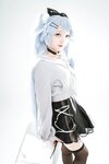 [Cosplay] 花铃 芙洛伦 药心巧克力