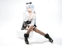 [Cosplay] 花铃 芙洛伦 药心巧克力