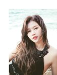 [Photobook] 2021.04.09 TWICE Sana 1st Photobook 「Yes, I am Sana.」