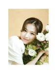 [Photobook] 2021.04.09 TWICE Sana 1st Photobook 「Yes, I am Sana.」