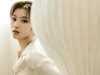 [Photobook] 2021.04.09 TWICE Sana 1st Photobook 「Yes, I am Sana.」