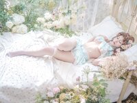 [Cosplay] Yixiao 一笑芳香沁 - Princess and the Pea 豌豆公主