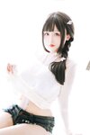[Cosplay] 日奈娇 牛仔裤人妻