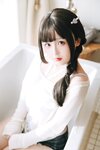 [Cosplay] 日奈娇 牛仔裤人妻