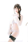 [Cosplay] 日奈娇 牛仔裤人妻