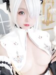 [Cosplay] 日奈娇 2B奶盖女仆