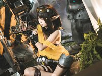[Cosplay] 三無人型 森蚺精一