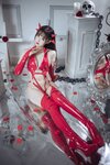 [Cosplay] 羽生三未图集 小恶魔 红色胶衣