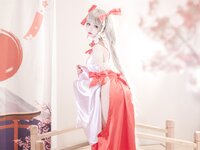 [Cosplay] 日奈娇 碧蓝航线 可畏巫女