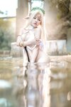 [Cosplay] Yixiao 一笑芳香沁 - Black Beast White Elf 黑兽白精灵
