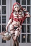 [Cosplay] Yixiao 一笑芳香沁 - Little Red Riding Hood 写真 小红帽