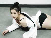 [UHHUNG MAGAZINE] Jenn Vol.1 - Taekwondo