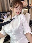 [Cosplay] 张思允 制服黑丝