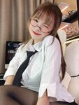 [Cosplay] 张思允 制服黑丝