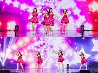 Platinum Flash Vol.23 (2023) 乃木坂46 遠藤さくら 佐藤楓 佐藤璃果 櫻坂46 小島凪紗 愛来 NGT48 小越春花 AKB48 大盛真歩 桐原美月 山田せいあ