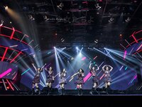 Platinum Flash Vol.23 (2023) 乃木坂46 遠藤さくら 佐藤楓 佐藤璃果 櫻坂46 小島凪紗 愛来 NGT48 小越春花 AKB48 大盛真歩 桐原美月 山田せいあ