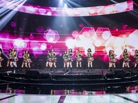 Platinum Flash Vol.23 (2023) 乃木坂46 遠藤さくら 佐藤楓 佐藤璃果 櫻坂46 小島凪紗 愛来 NGT48 小越春花 AKB48 大盛真歩 桐原美月 山田せいあ