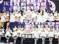 Platinum Flash Vol.23 (2023) 乃木坂46 遠藤さくら 佐藤楓 佐藤璃果 櫻坂46 小島凪紗 愛来 NGT48 小越春花 AKB48 大盛真歩 桐原美月 山田せいあ