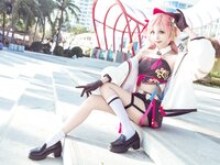[Cosplay] 艾西aiwest 原神烟绯 花鸟与情