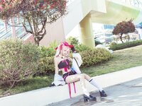 [Cosplay] 艾西aiwest 原神烟绯 花鸟与情
