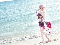 [Cosplay] 艾西aiwest 原神烟绯 花鸟与情