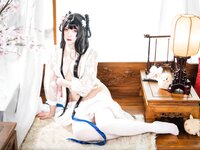 [Cosplay] Natsuko夏夏子 逸仙 膏发凝脂