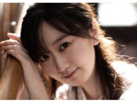 [Photobook] 黒木綾乃 学習院卒深窓のビキニ令嬢 週刊ポストデジタル写真集[53pics]