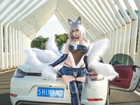 [Cosplay] KANEKO 咔喵 信浓赛车 跑车
