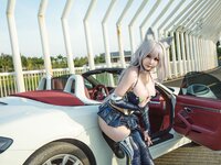 [Cosplay] KANEKO 咔喵 信浓赛车 跑车