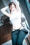 [DJAWA Photo] Kim Ji-won (김지원) - Knit & Denim