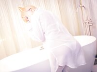 [Cosplay] Liunian 流年不停 - Bathtub Cat 浴缸猫咪