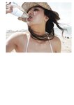 [Photobook] 周韦彤Cica 写真集「Cica loves YOU！」
