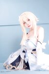 [Cosplay] 草莓羽衣 – 旅行者调研 [67P2V-3.05G]