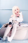 [Cosplay] 草莓羽衣 – 旅行者调研 [67P2V-3.05G]