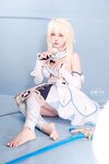 [Cosplay] 草莓羽衣 – 旅行者调研 [67P2V-3.05G]