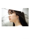 [Photobook] Miria Watanabe 渡辺みり愛 1st Photobook - Negative Gorgeousness 消極的な華やかさ (2021-08-31)