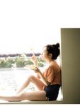 [Photobook] Miria Watanabe 渡辺みり愛 1st Photobook - Negative Gorgeousness 消極的な華やかさ (2021-08-31)