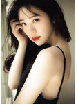[Photobook] Miria Watanabe 渡辺みり愛 1st Photobook - Negative Gorgeousness 消極的な華やかさ (2021-08-31)
