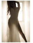 [Photobook] Miria Watanabe 渡辺みり愛 1st Photobook - Negative Gorgeousness 消極的な華やかさ (2021-08-31)