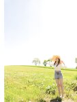[Photobook] Miria Watanabe 渡辺みり愛 1st Photobook - Negative Gorgeousness 消極的な華やかさ (2021-08-31)