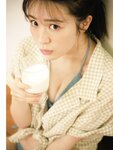 [Photobook] Miria Watanabe 渡辺みり愛 1st Photobook - Negative Gorgeousness 消極的な華やかさ (2021-08-31)