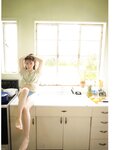 [Photobook] Miria Watanabe 渡辺みり愛 1st Photobook - Negative Gorgeousness 消極的な華やかさ (2021-08-31)