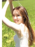 [Photobook] Miria Watanabe 渡辺みり愛 1st Photobook - Negative Gorgeousness 消極的な華やかさ (2021-08-31)