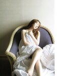 [Photobook] Miria Watanabe 渡辺みり愛 1st Photobook - Negative Gorgeousness 消極的な華やかさ (2021-08-31)