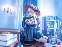 [Cosplay] 自闭颜球球 无颜小天使wy 喜多川海梦万圣节