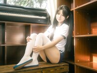 [Cosplay] Rua 阮阮 - Spring, changing to gym clothes 春の更衣室 体操服
