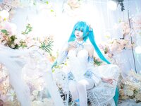 [Cosplay] Aiwest 艾西 - Hatsune powder butterfly flower 初音 粉蝶花