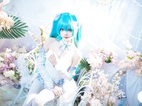 [Cosplay] Aiwest 艾西 - Hatsune powder butterfly flower 初音 粉蝶花